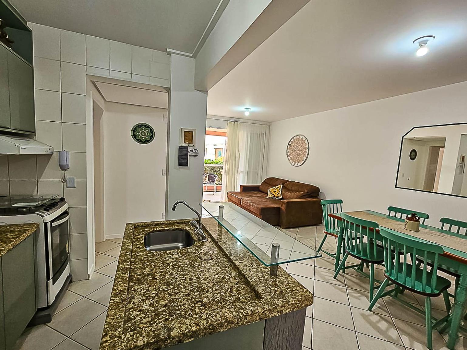 Lindo Ap Giardino ótima Localização . Apartamento Florianópolis